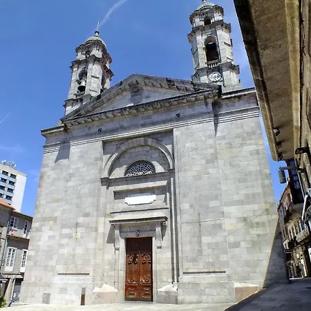 科莱吉塔教堂旅馆 招待所 比戈