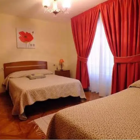 科莱吉塔教堂旅馆