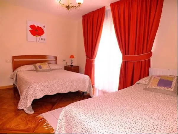 Konukevi La Colegiata Vigo